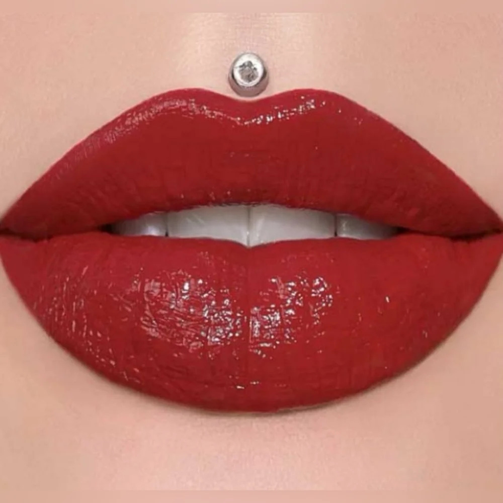 NWT Jeffree Star superior gloss full pigment supreme lip gloss lippies red
